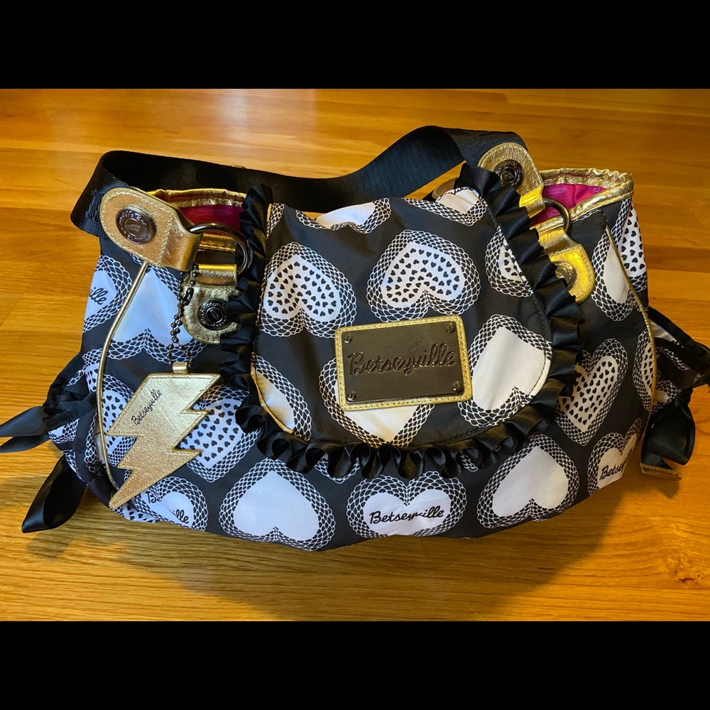 Betseyville Betsey Johnson black and white bag